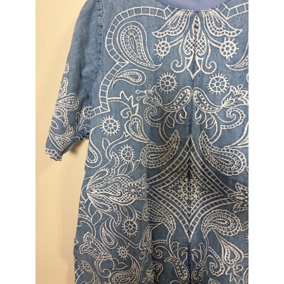 Free People Embroidered Denim Mini Dress Blue Paisley Scalloped Hem NWT - Picture 4 of 6